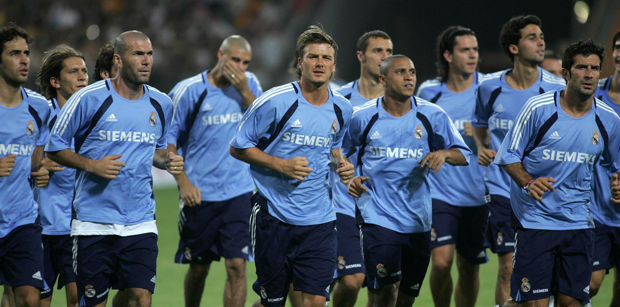 也吸引了周 也吸引了周